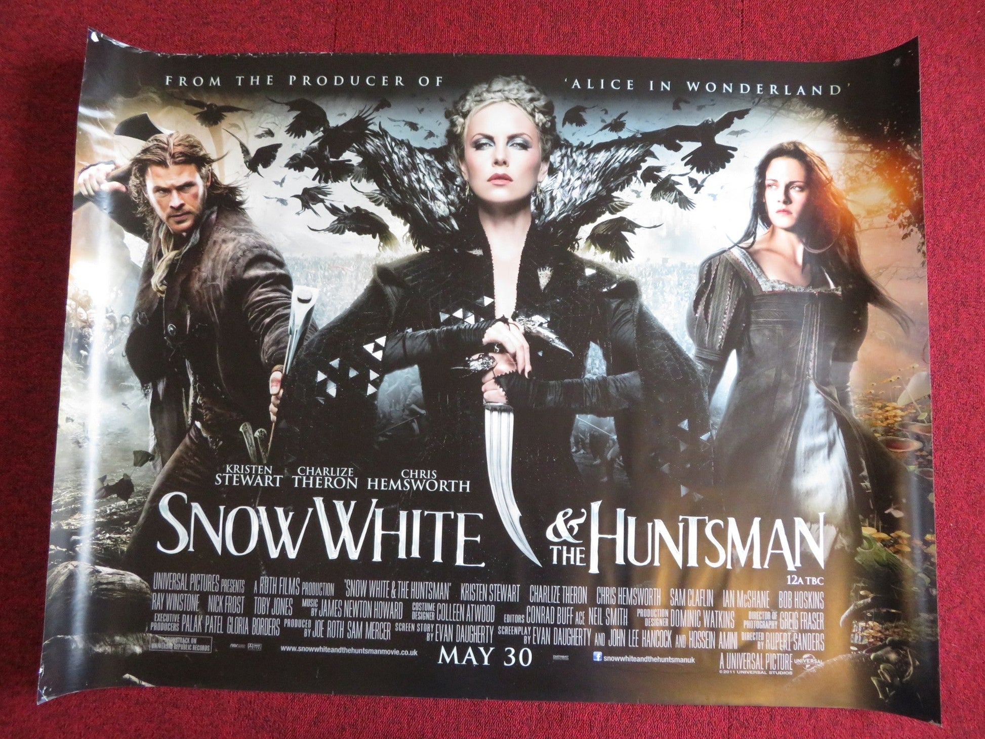 SNOW WHITE AND THE HUNTSMAN UK QUAD (30"x 40") ROLLED POSTER K. STEWART 2012 Rendezvous Cinema Movie posters