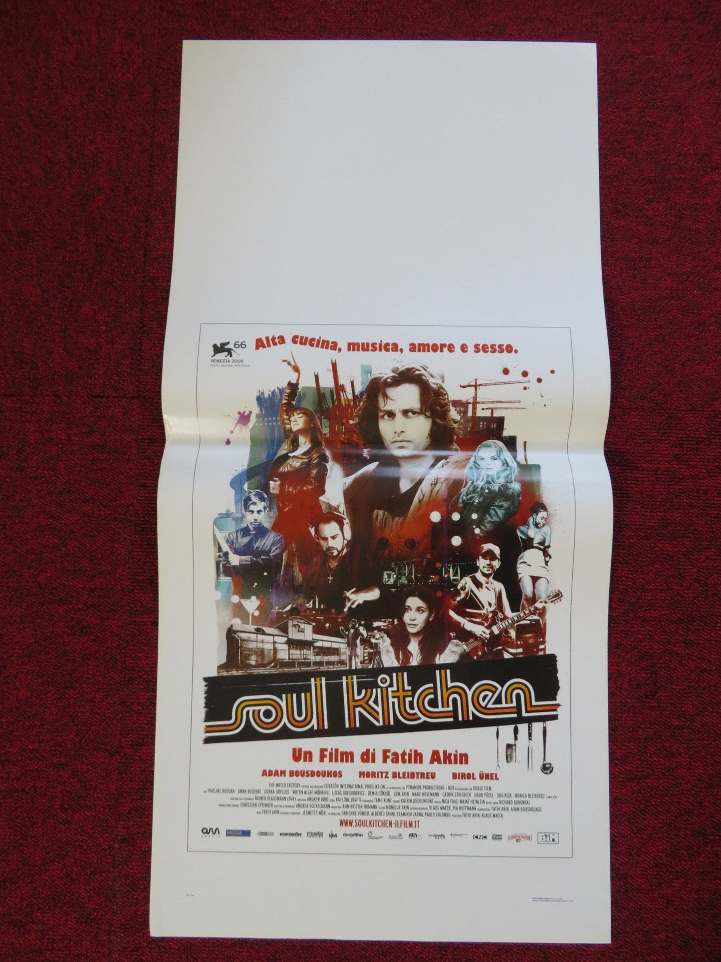 SOUL KITCHEN ITALIAN LOCANDINA (27.5"x13") POSTER ADAM BOUSDOUKOS 2009 Rendezvous Cinema Movie posters
