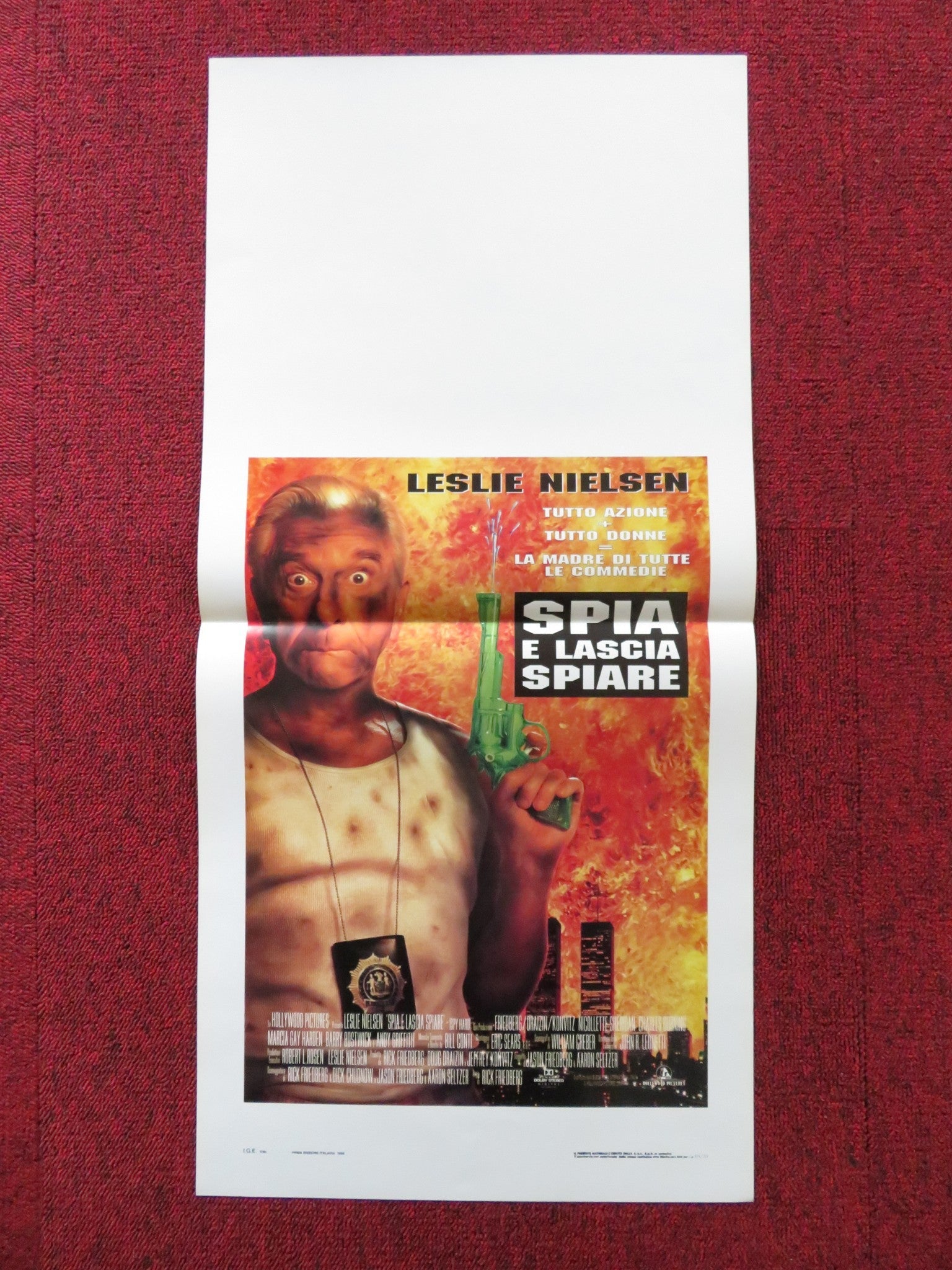 SPY HARD ITALIAN LOCANDINA POSTER LESLIE NIELSEN NICOLLETTE SHERIDAN 1996 Rendezvous Cinema Movie posters