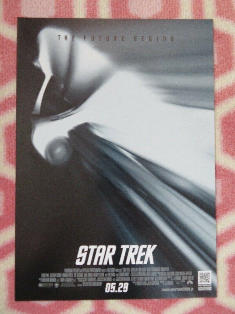 STAR TREK JAPANESE CHIRASHI (B5) POSTER ZACHARY QUINTO LEONARD NIMOY 2009 Movie posters