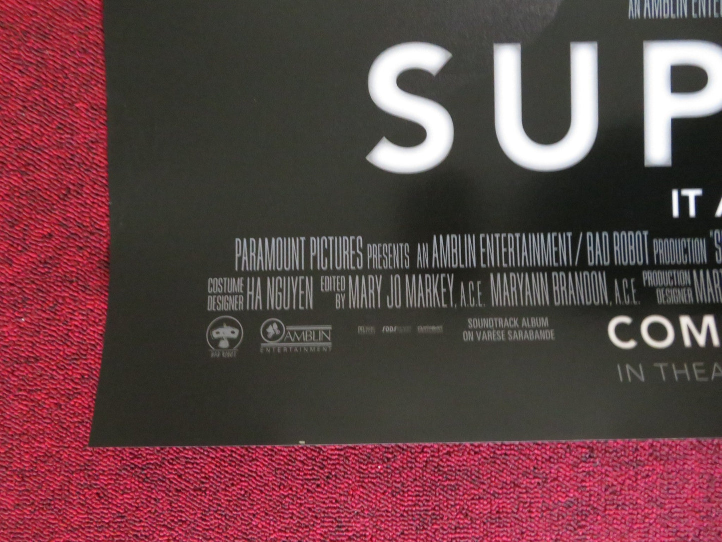 SUPER 8 - B US ONE SHEET ROLLED POSTER SPIELBERG ELLE FANNING J. COURTNEY 2011 Rendezvous Cinema Movie posters