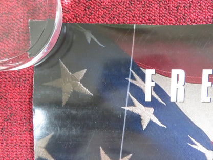 TEAM AMERICA WORLD POLICE - A US ONE SHEET ROLLED POSTER TREY PARKER STONE 2004 Rendezvous Cinema Movie posters