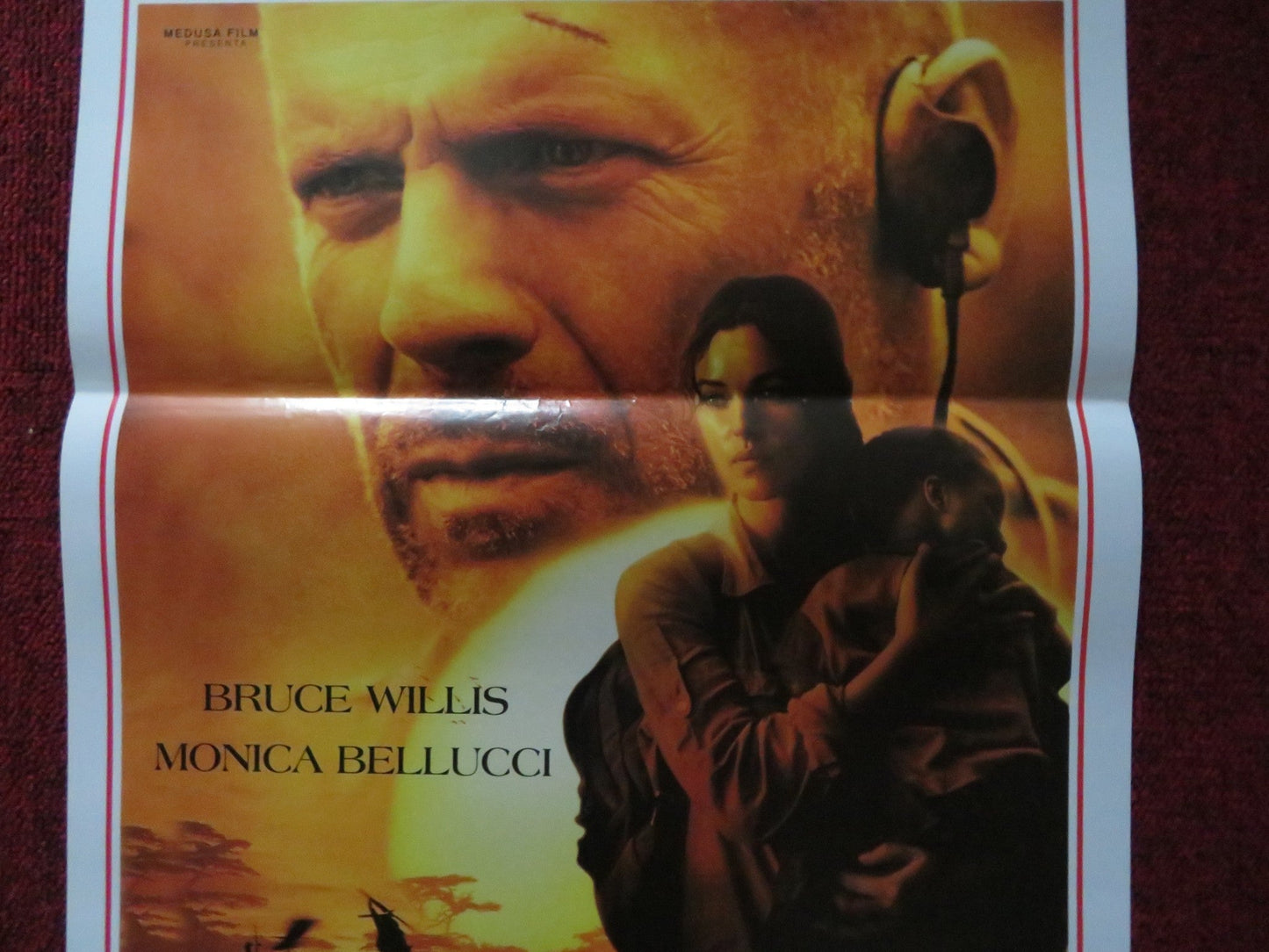 TEARS OF THE SUN ITALIAN LOCANDINA POSTER BRUCE WILLIS MONICA BELLUCCI 2003 Rendezvous Cinema Movie posters