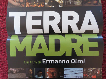 TERRA MADRE ITALIAN LOCANDINA POSTER AMPELLO BUCCI STEFANO GATTI 2009 Rendezvous Cinema Movie posters