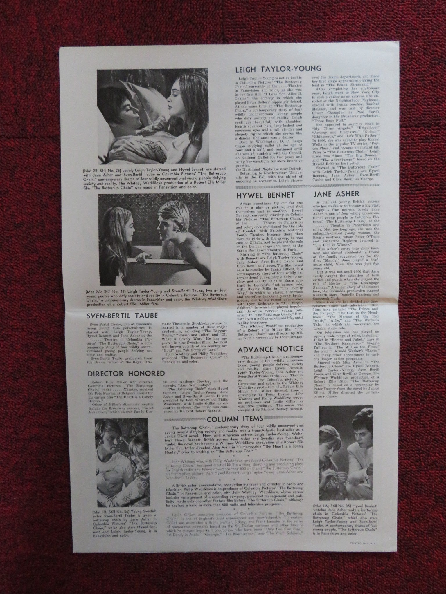 THE BUTTERCUP CHAIN UNCUT COLUMBIA PICTURES FOLDED PRESS BOOK TAYLOR - YOUNG 1970 Rendezvous Cinema Movie posters