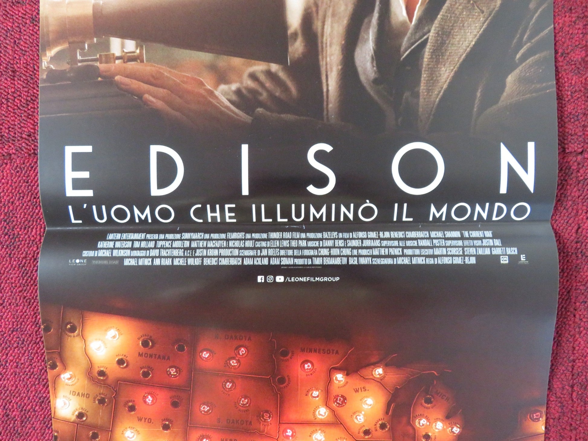 THE CURRENT WAR ITALIAN LOCANDINA POSTER BENEDICT CUMBERBATCH OLIVER POWELL 2017 Rendezvous Cinema Movie posters