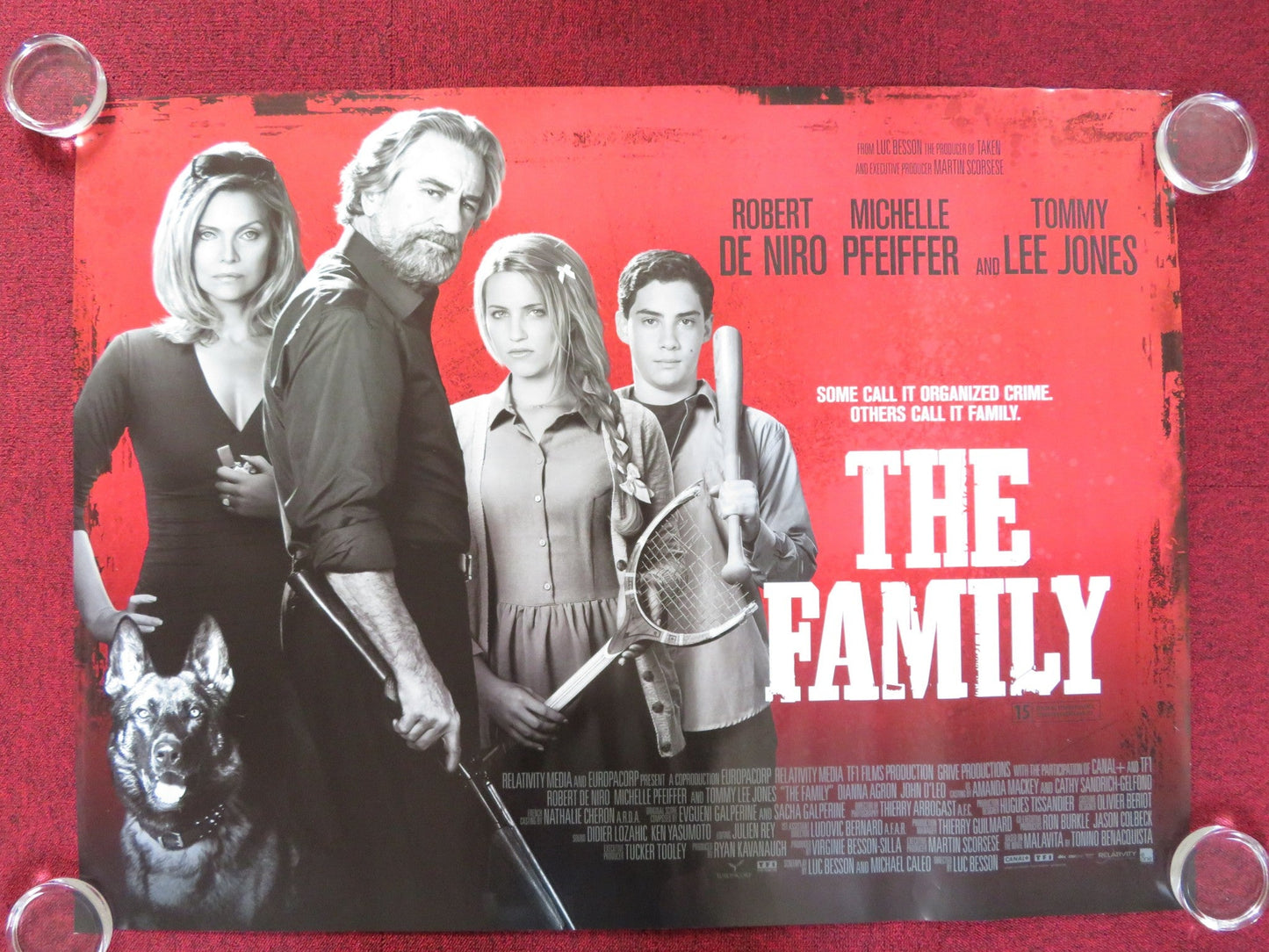 THE FAMILY UK QUAD (30"x 40") ROLLED POSTER ROBERT DE NIRO M. PFEIFFER 2013 Rendezvous Cinema Movie posters