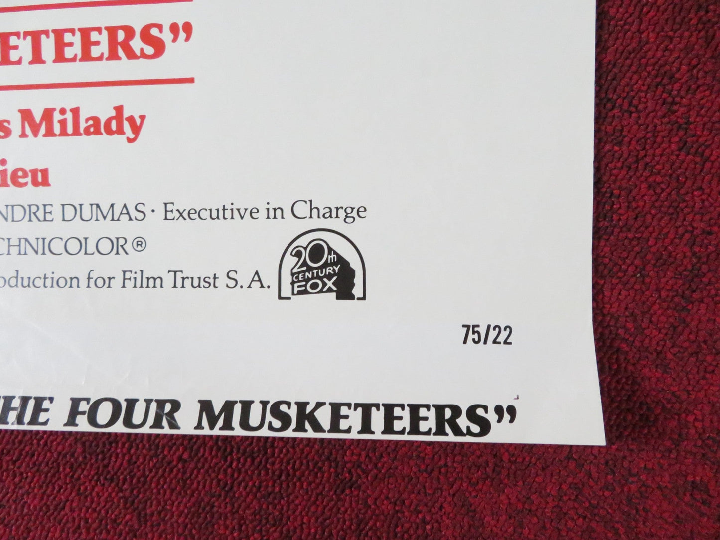 THE FOUR MUSKETEERS FOLDED US ONE SHEET POSTER OLIVER REED RAQUEL WELCH 1975 Rendezvous Cinema Movie posters