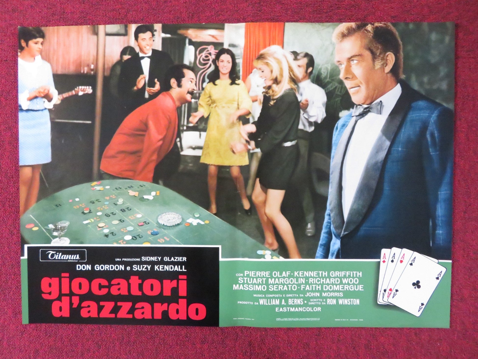 THE GAMBLERS - B ITALIAN FOTOBUSTA POSTER DON GORDON SUZY KENDALL 1970 Rendezvous Cinema Movie posters