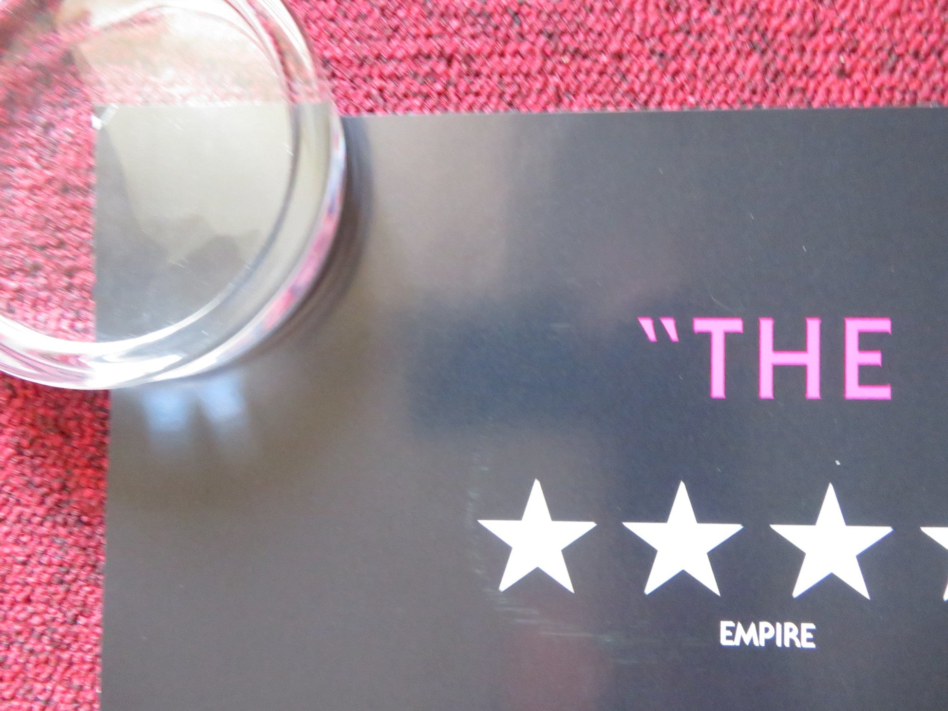 THE GUEST UK QUAD (30"x 40") ROLLED POSTER DAN STEVENS MAIKA MONROE 2014 Rendezvous Cinema Movie posters