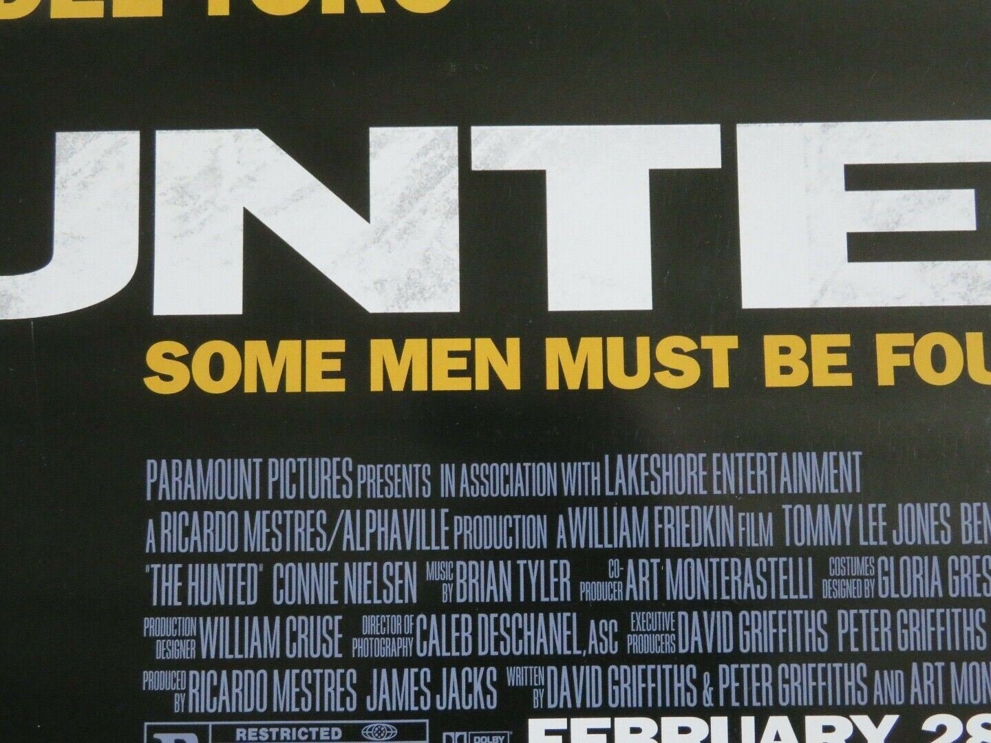 THE HUNTED US ONE SHEET ROLLED POSTER TOMMY LEE JONES BENICIO DEL TORO 2003 Movie posters