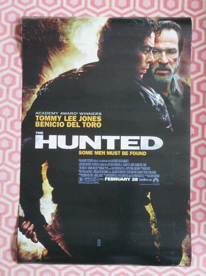 THE HUNTED US ONE SHEET ROLLED POSTER TOMMY LEE JONES BENICIO DEL TORO 2003 Movie posters