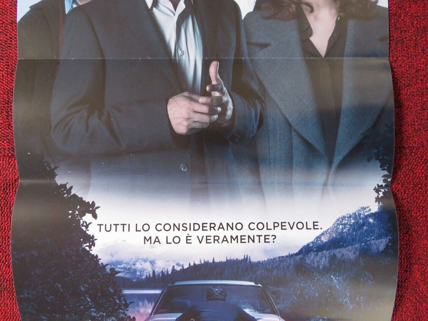 THE INVISIBLE WITNESS ITALIAN LOCANDINA (26.5"x12.5") POSTER MIRIAM LEONE 2018 - Rendezvous Cinema