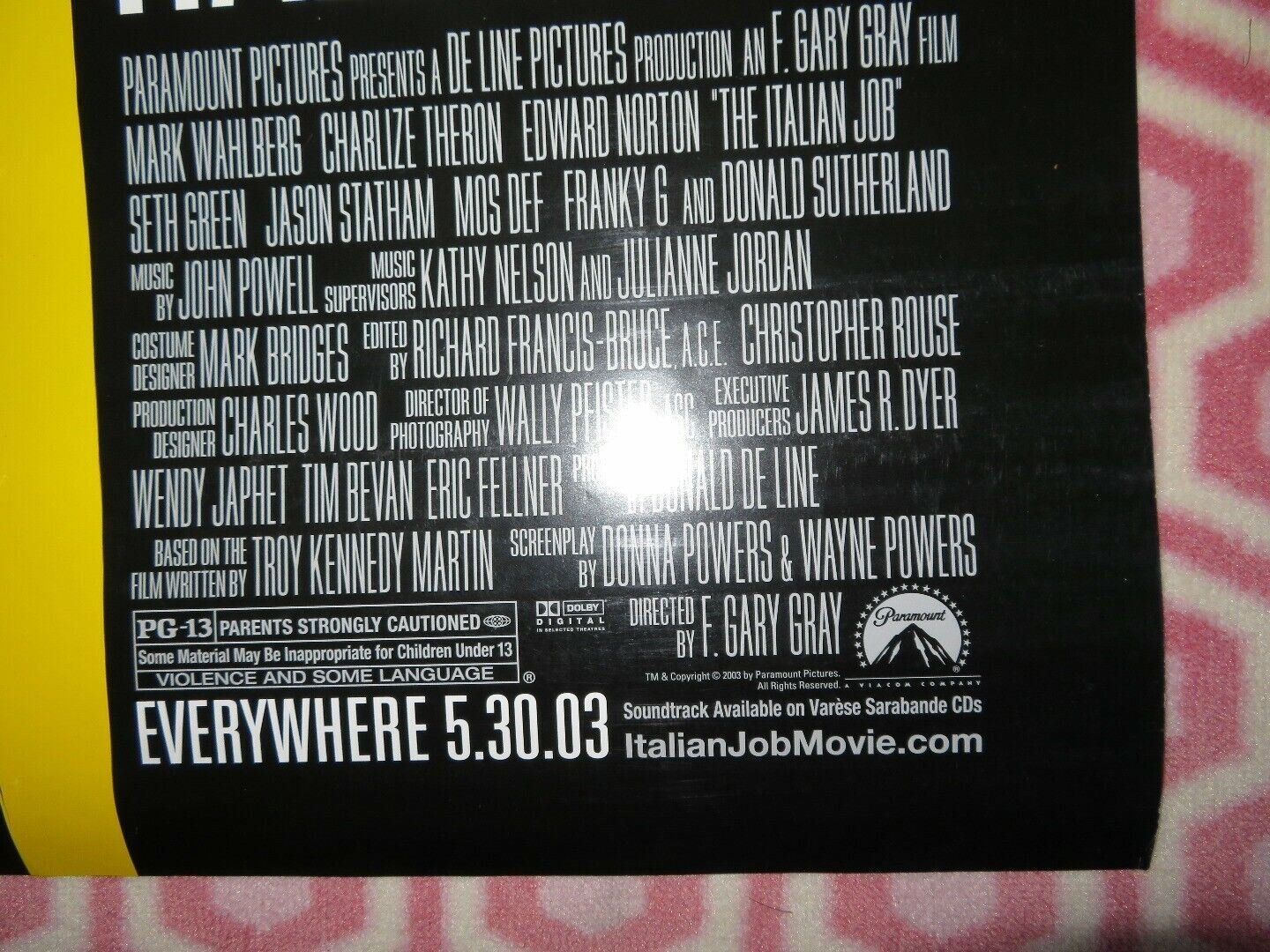 THE ITALIAN JOB US ONE SHEET ROLLED POSTER MARK WAHLBERG CHARIZE THERON 2003 Movie posters