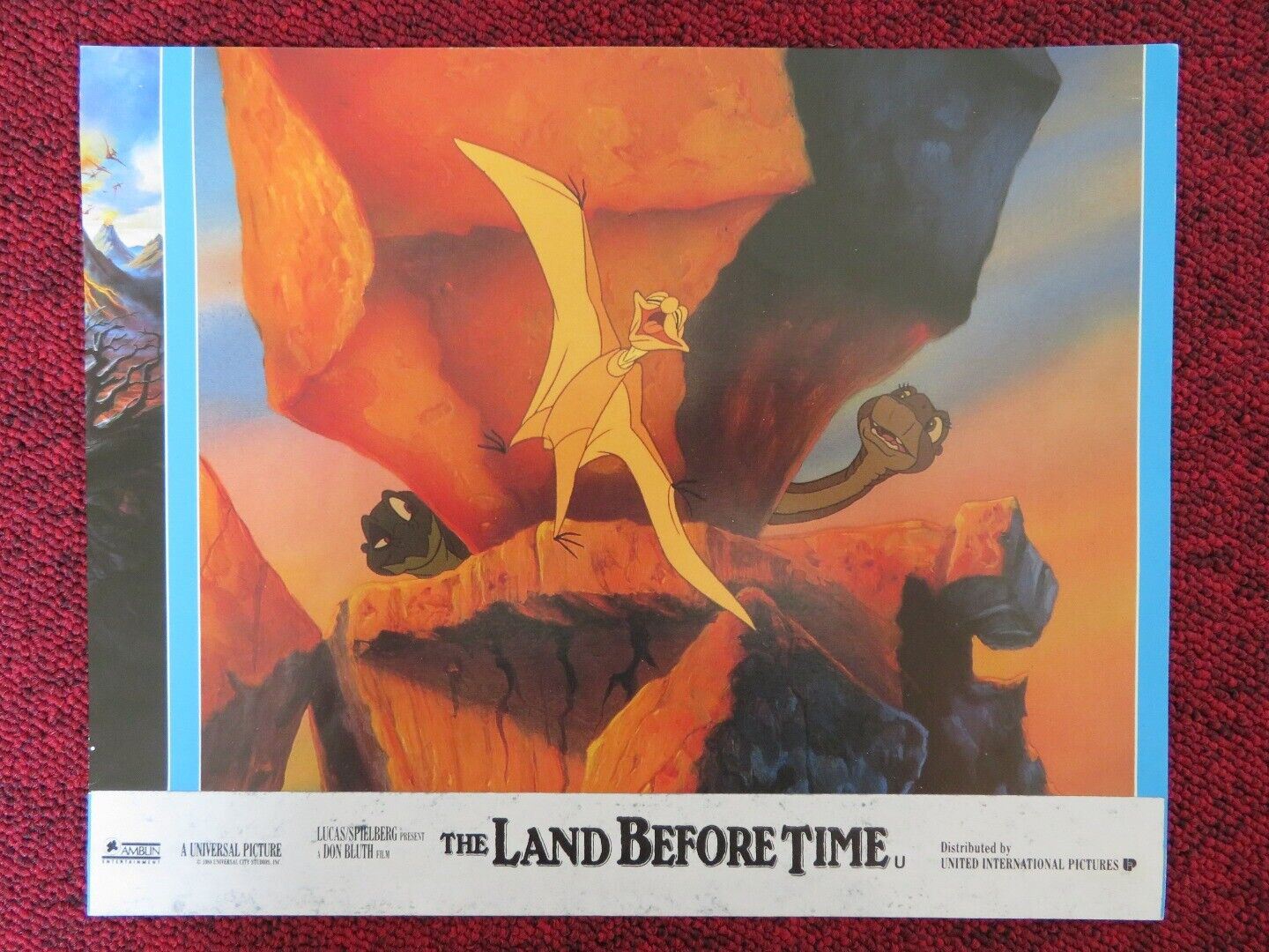 THE LAND BEFORE TIME - B LOBBY CARD LUCAS SPIELBERG 1988 Rendezvous Cinema Movie posters