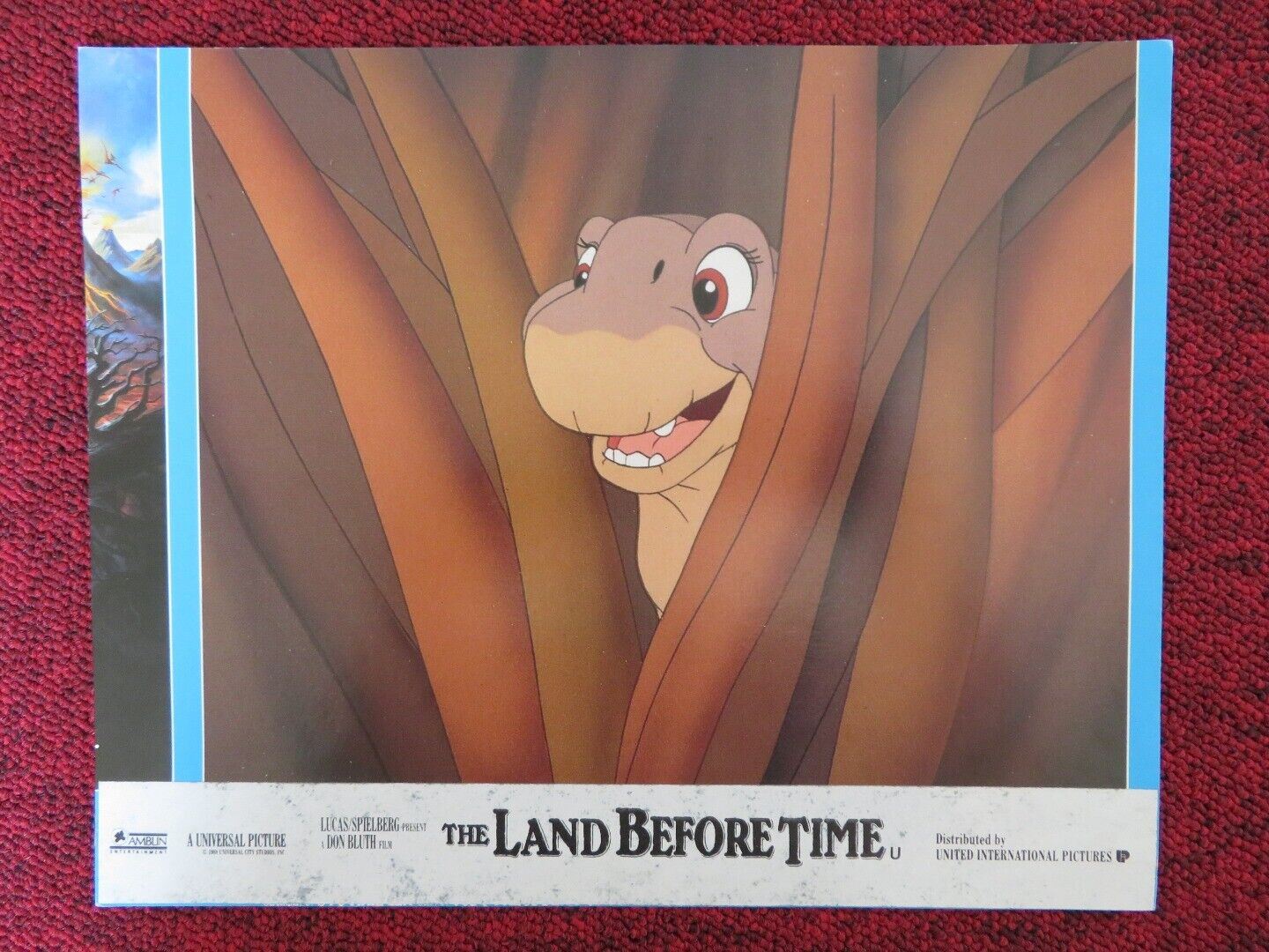 THE LAND BEFORE TIME - C LOBBY CARD LUCAS SPIELBERG 1988 Rendezvous Cinema Movie posters