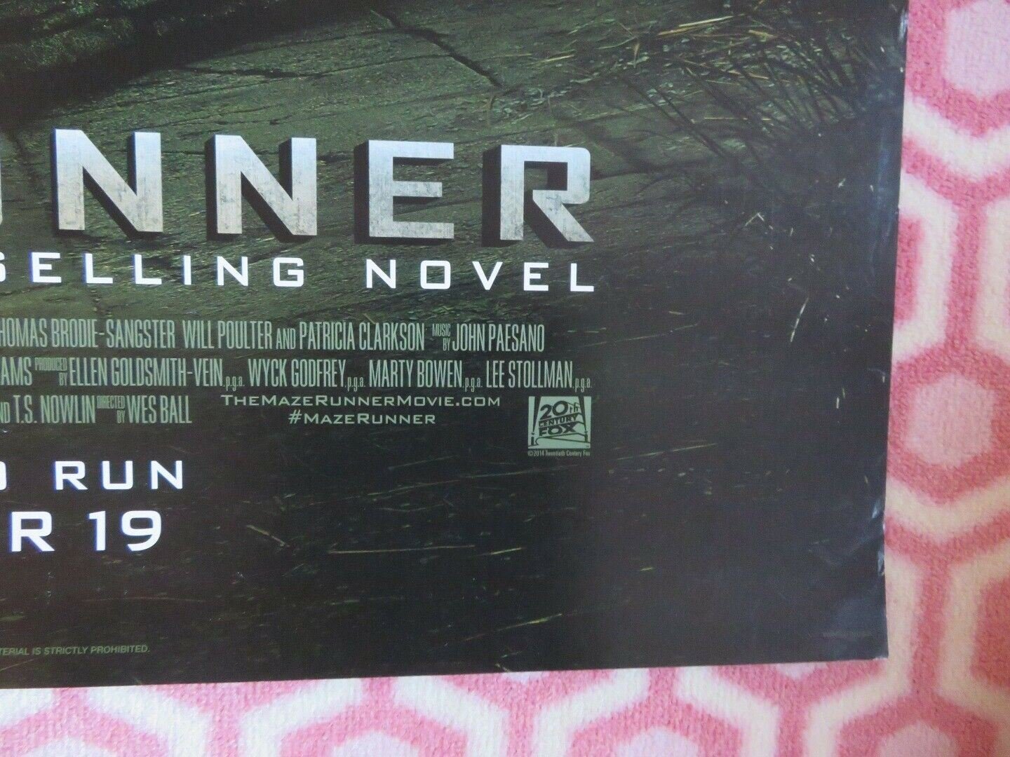 THE MAZE RUNNER VERSION B US ONE SHEET ROLLED POSTER JAMES DASHNER DYLAN O'BRIEN Movie posters