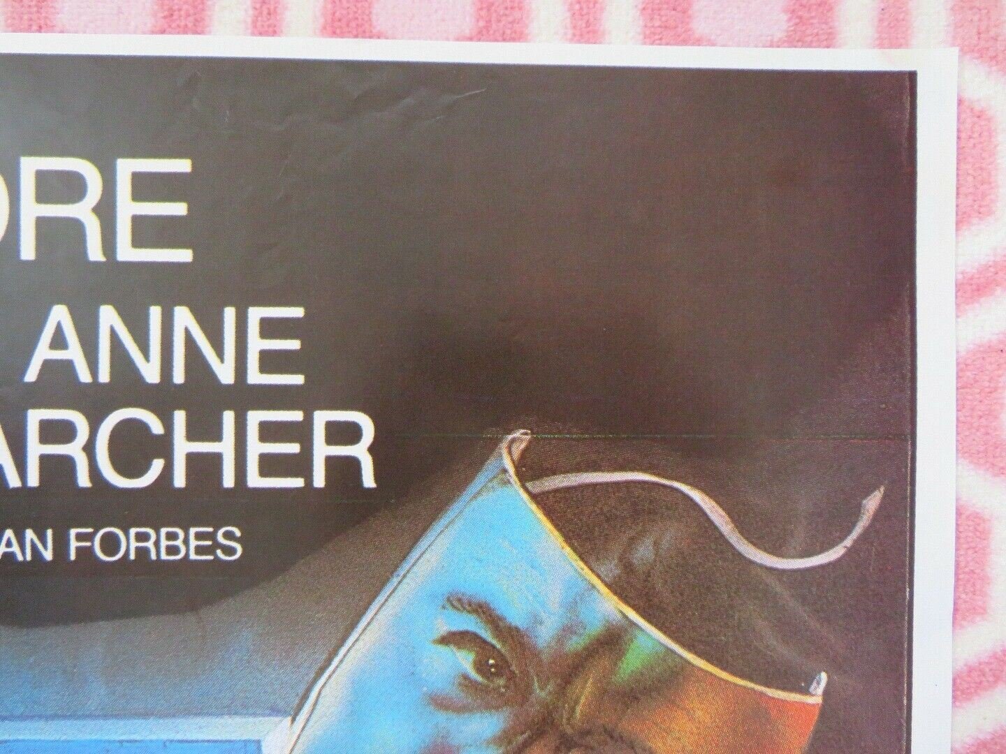 The Naked Face cannon SPANISH (39.5"X 27.5") ROLLED POSTER ROGER MOORE 1984 Movie posters