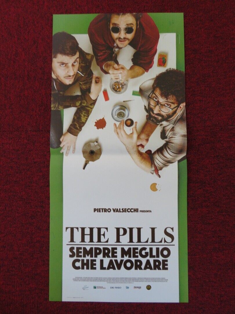 THE PILLS SEMPRE MEGLIO CHE LAVORARE ITALIAN LOCANDINA (26.5"x12.5") POSTER '16 Rendezvous Cinema Movie posters