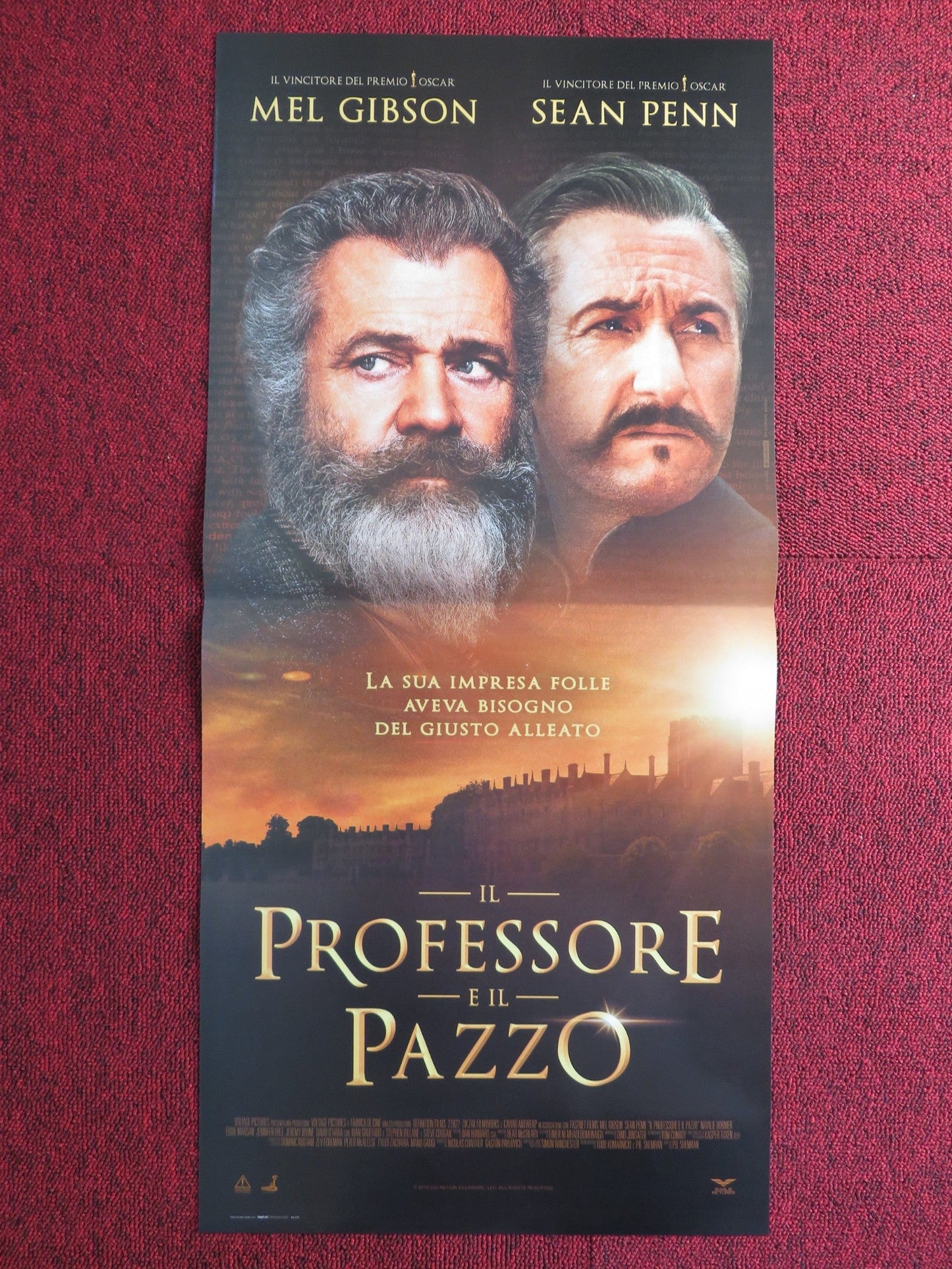 THE PROFESSOR AND THE MADMAN ITALIAN LOCANDINA POSTER MEL GIBSON SEAN PENN 2019 Rendezvous Cinema Movie posters