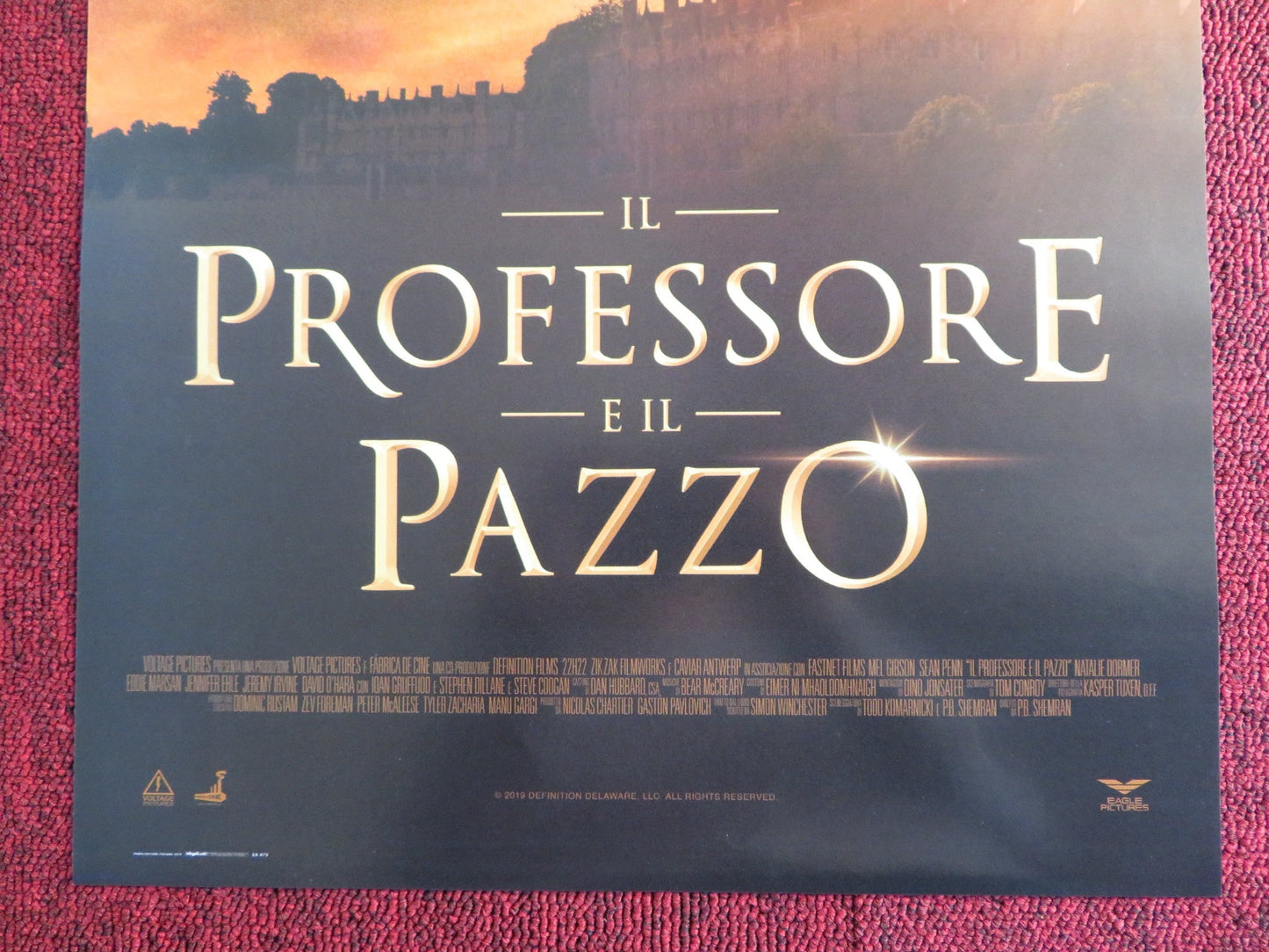 THE PROFESSOR AND THE MADMAN ITALIAN LOCANDINA POSTER MEL GIBSON SEAN PENN 2019 Rendezvous Cinema Movie posters
