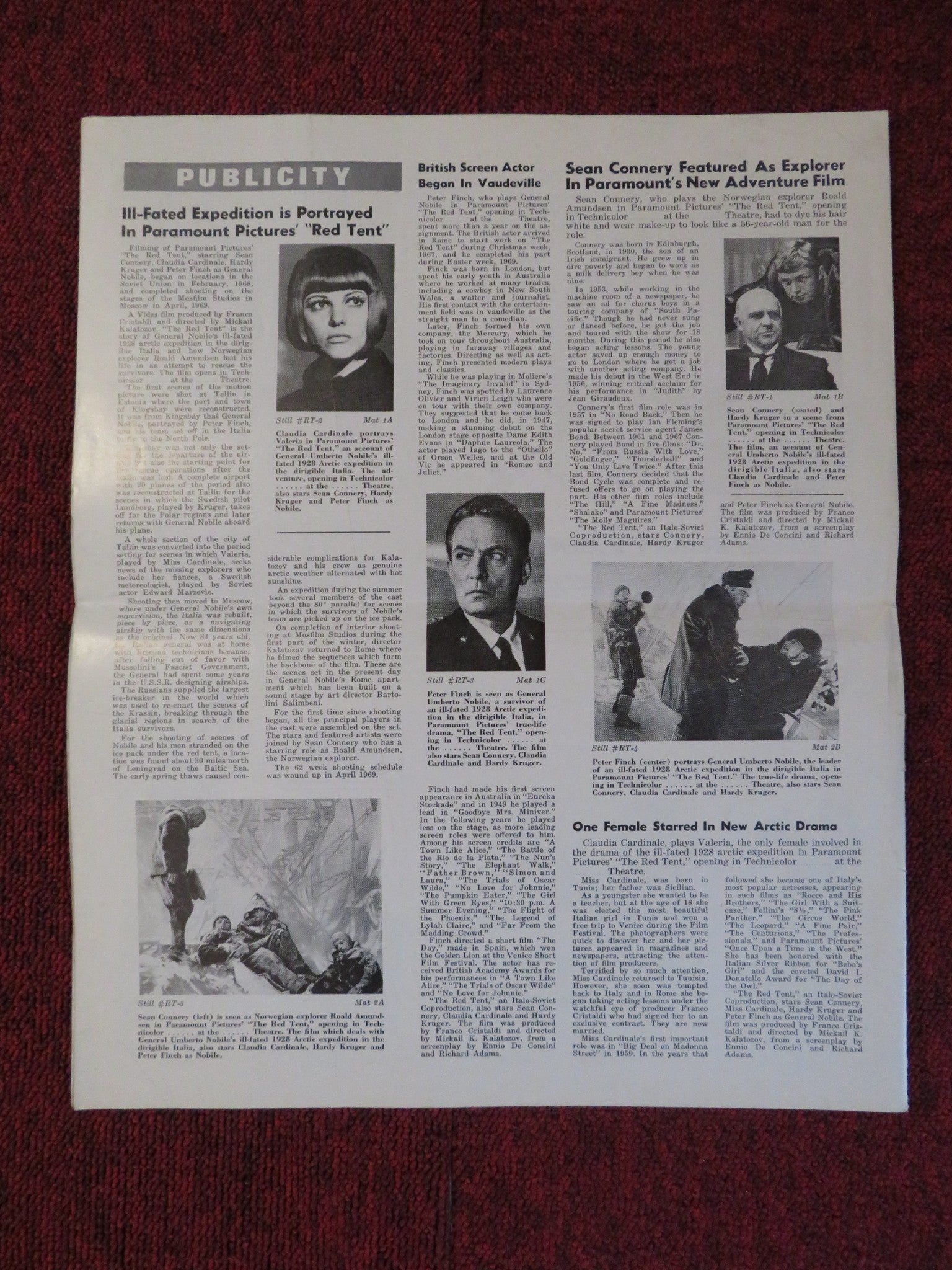 THE RED TENT UNCUT PARAMOUNT FOLDED PRESS BOOK SEAN CONNERY PETER FINCH 1969 Rendezvous Cinema Movie posters