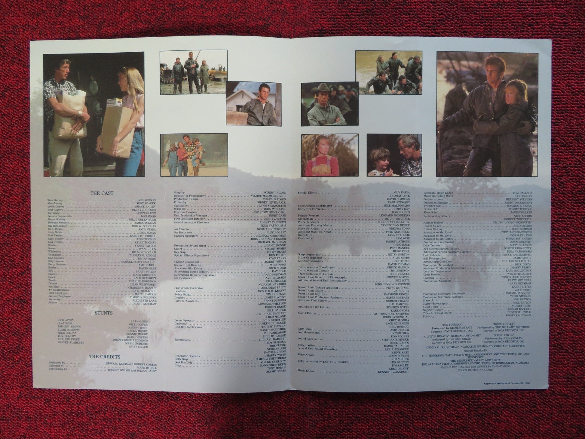 THE RIVER US SCREENING PROGRAM SISSY SPACEK MEL GIBSON 1984 Rendezvous Cinema Movie posters
