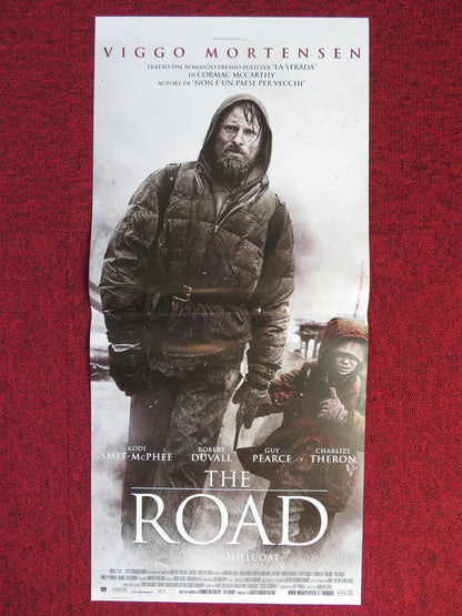 THE ROAD ITALIAN LOCANDINA POSTER VIGGO MORTENSEN KODI SMIT - MCPHEE 2009 Rendezvous Cinema Movie posters