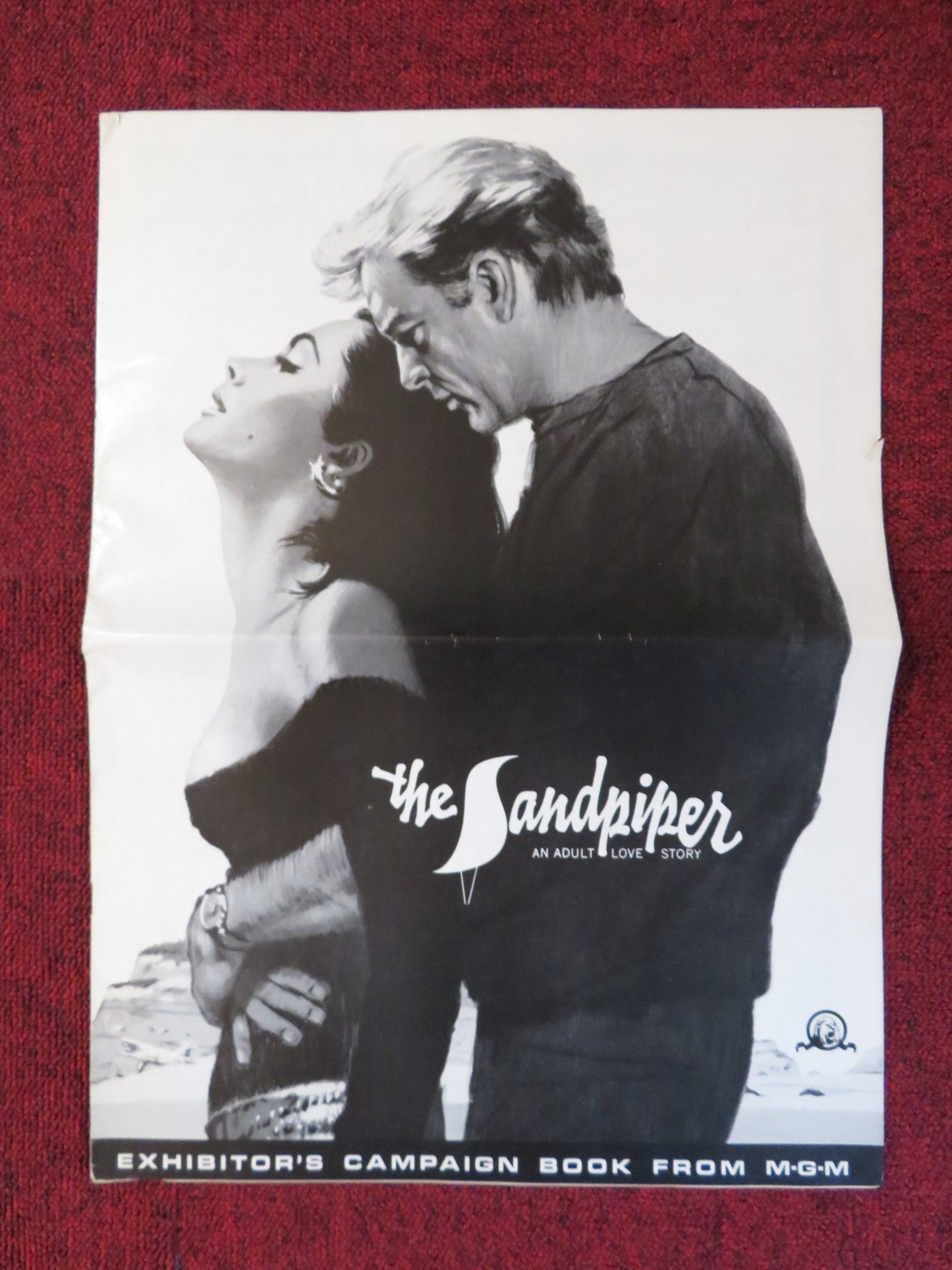 THE SANDPIPER UNCUT MGM FOLDED PRESS BOOK ELIZABETH TAYLOR RICHARD BURTON 1965 Rendezvous Cinema Movie posters