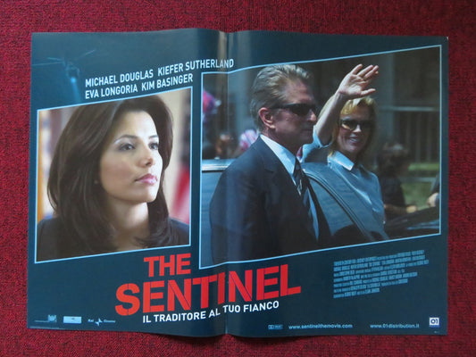 THE SENTINEL - B ITALIAN FOTOBUSTA POSTER MICHAEL DOUGLAS KIEFER SUTHERLAND 2006 Rendezvous Cinema Movie posters