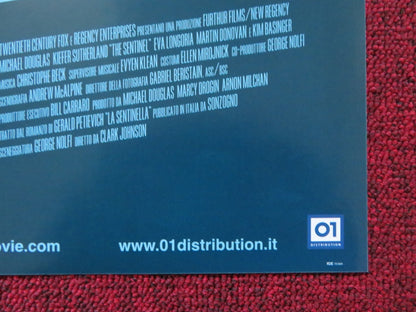 THE SENTINEL - C ITALIAN FOTOBUSTA POSTER MICHAEL DOUGLAS KIEFER SUTHERLAND 2006 Rendezvous Cinema Movie posters