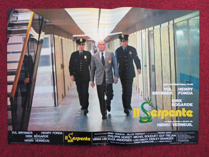 THE SERPENT - A ITALIAN FOTOBUSTA POSTER YUL BRYNNER HENRY FONDA 1973 Rendezvous Cinema Movie posters