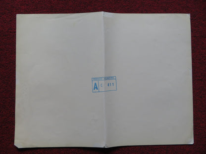 THE SHINING - D FOLDED US MOVIE STILL JACK NICHOLSON SHELLEY DUVALL 1980 Rendezvous Cinema Movie posters