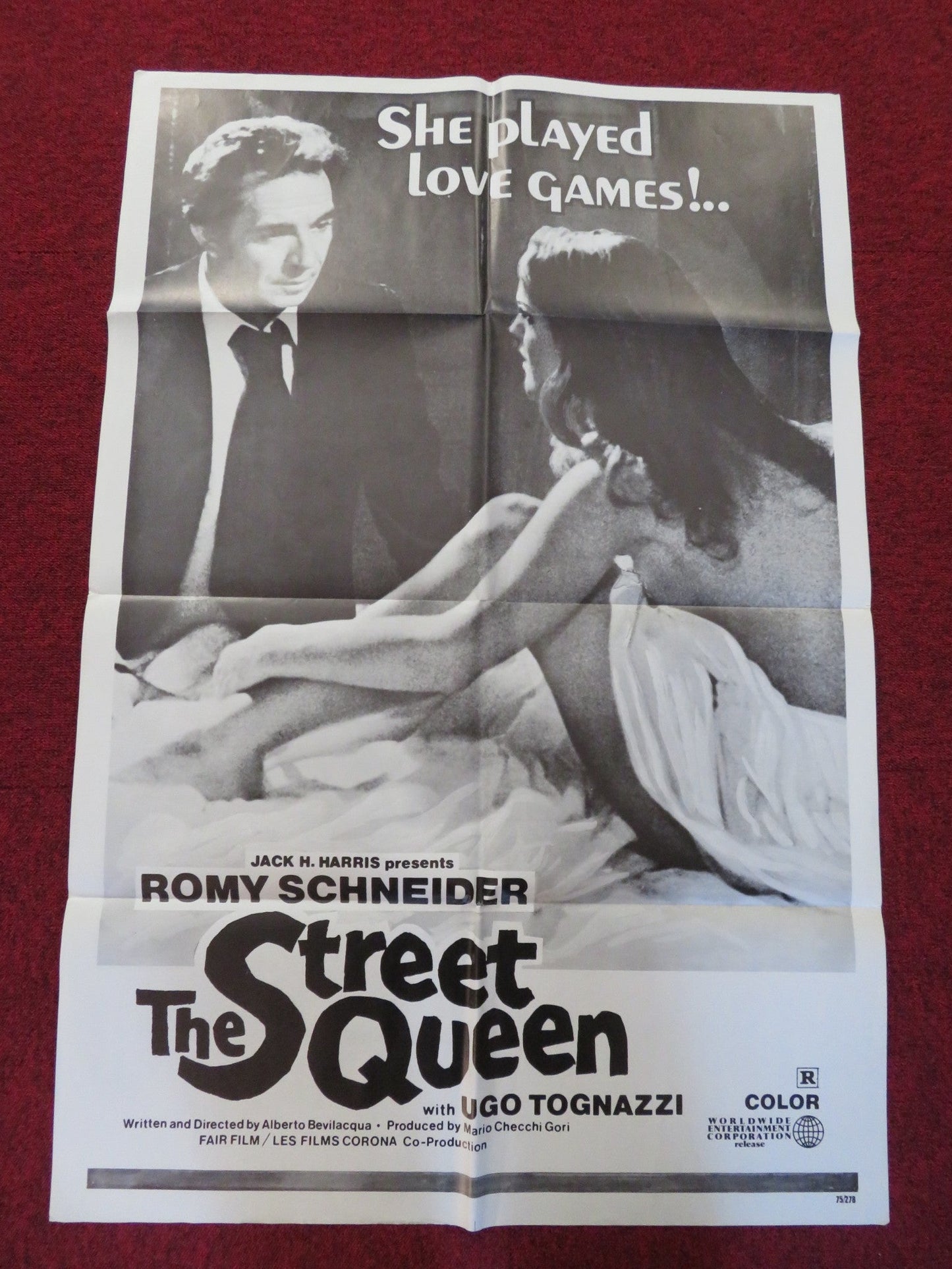 THE STREET QUEEN FOLDED US ONE SHEET POSTER ROMY SCHNEIDER UGO TOGNAZZI R1975 Rendezvous Cinema Movie posters