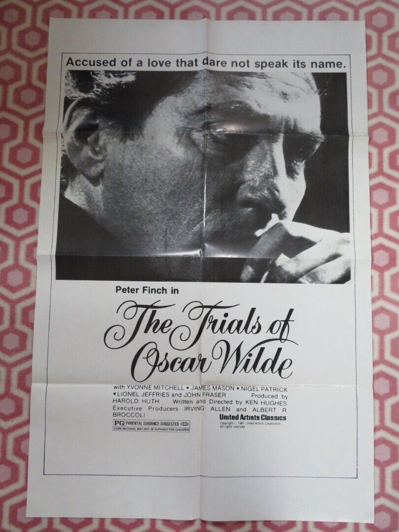 THE TRIALS OF OSCAR WILDE FOLDED US ONE SHEET POSTER PETER FINCH 1981 Movie posters