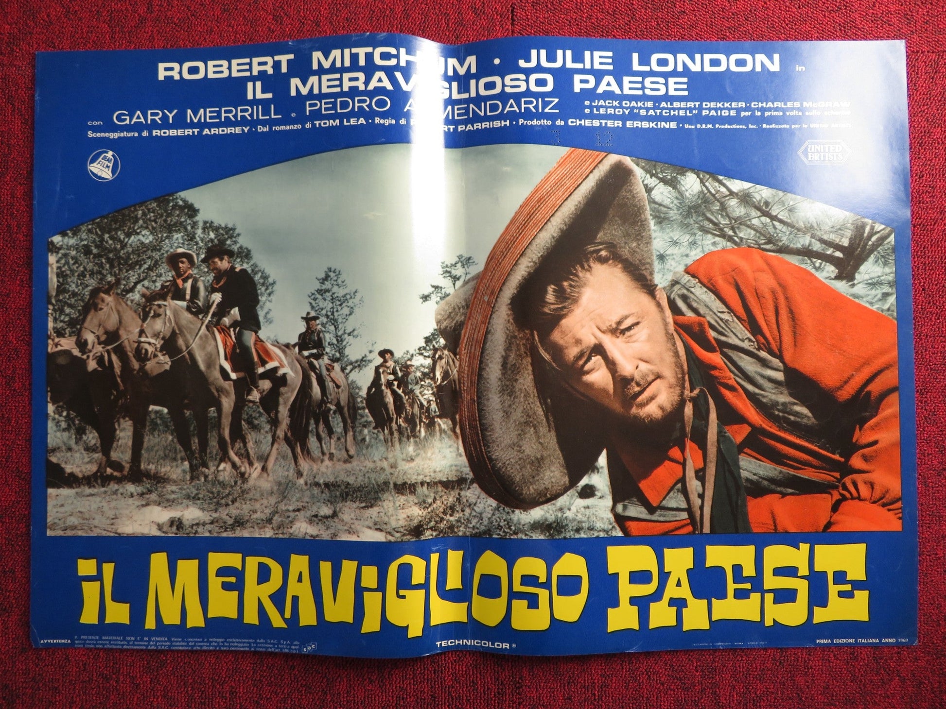 THE WONDERFUL COUNTRY - A ITALIAN FOTOBUSTA POSTER ROBERT MITCHUM LONDON 1960 Rendezvous Cinema Movie posters