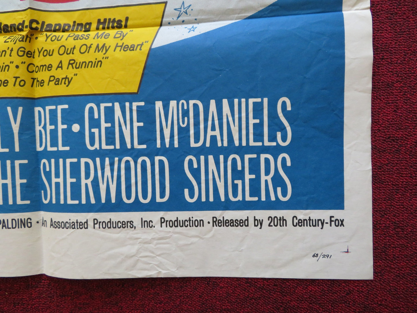 THE YOUNG SWINGERS FOLDED US ONE SHEET POSTER MOLLY BEE ROD LAUREN 1963 Rendezvous Cinema Movie posters