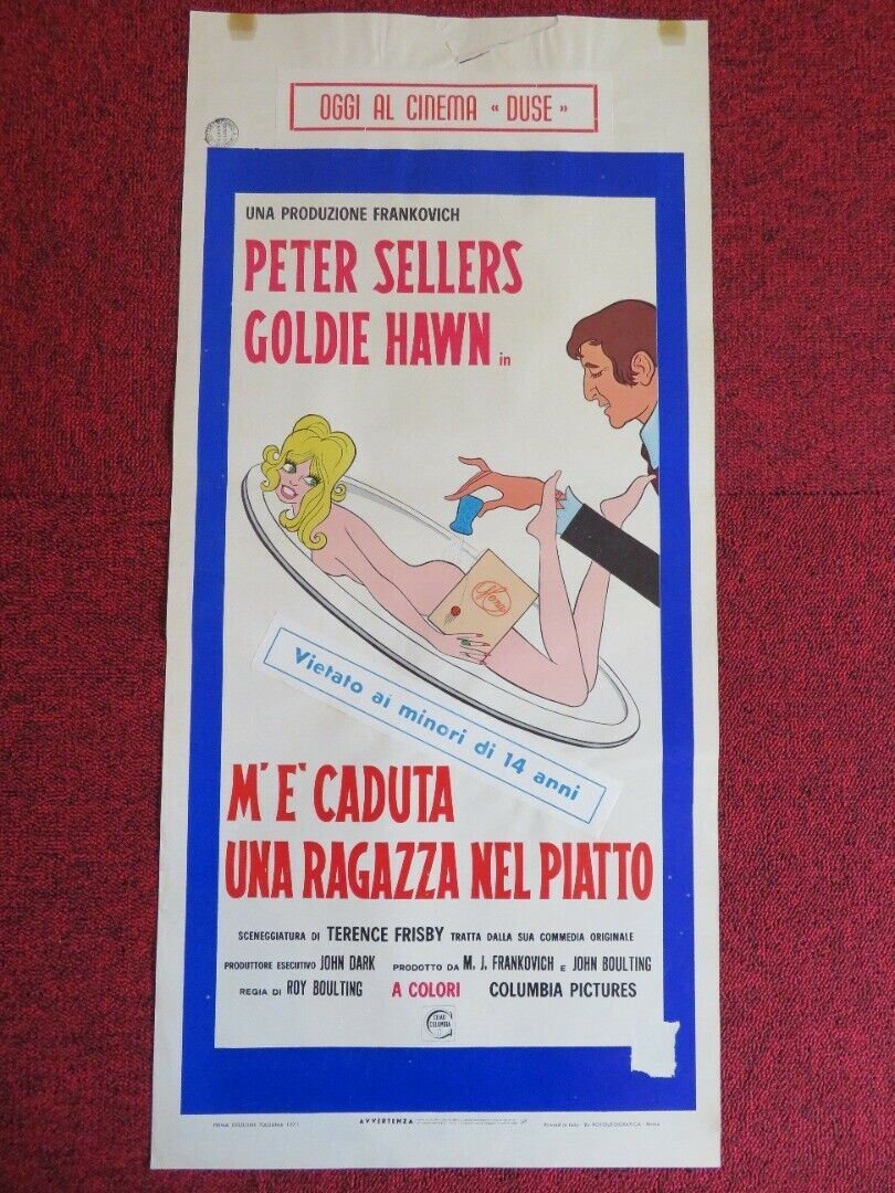 THERE'S A GIRL IN MY SOUP ITALIAN LOCANDINA (27.5"x13") POSTER P. SELLERS 1971 Movie posters