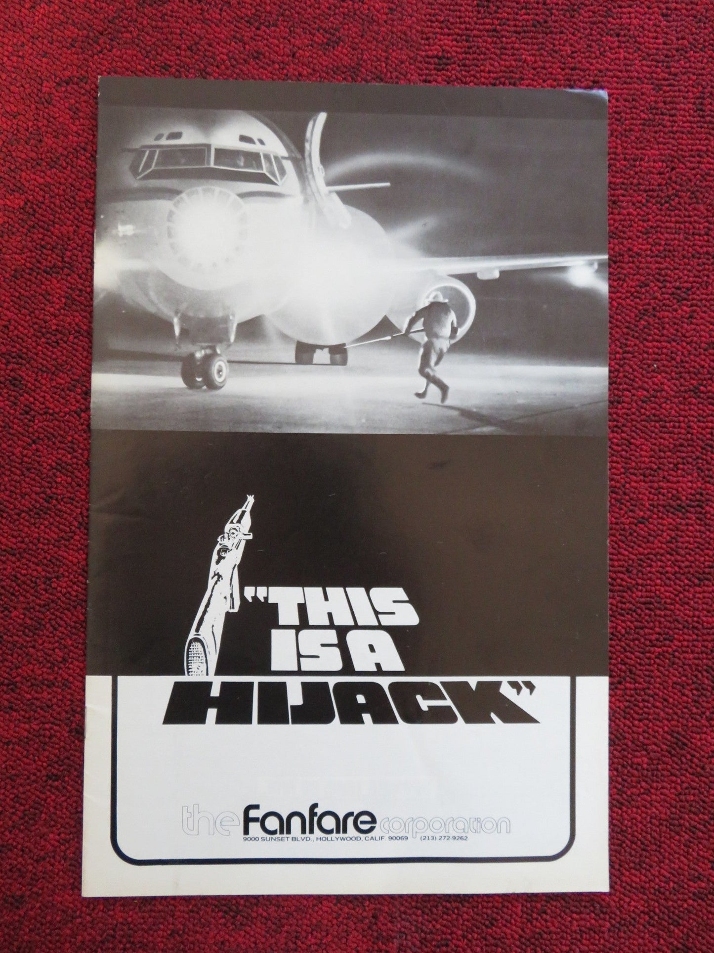 THIS IS A HIJACK UNCUT FANFARE PRESS BOOK ADAM ROARKE NEVILLE BRAND 1973 Rendezvous Cinema Movie posters