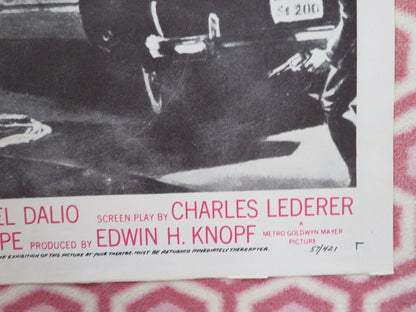 TIP ON A DEAD JOCKEY FOLDED US ONE SHEET POSTER ROBERT TAYLOR 1957 Rendezvous Cinema Movie posters