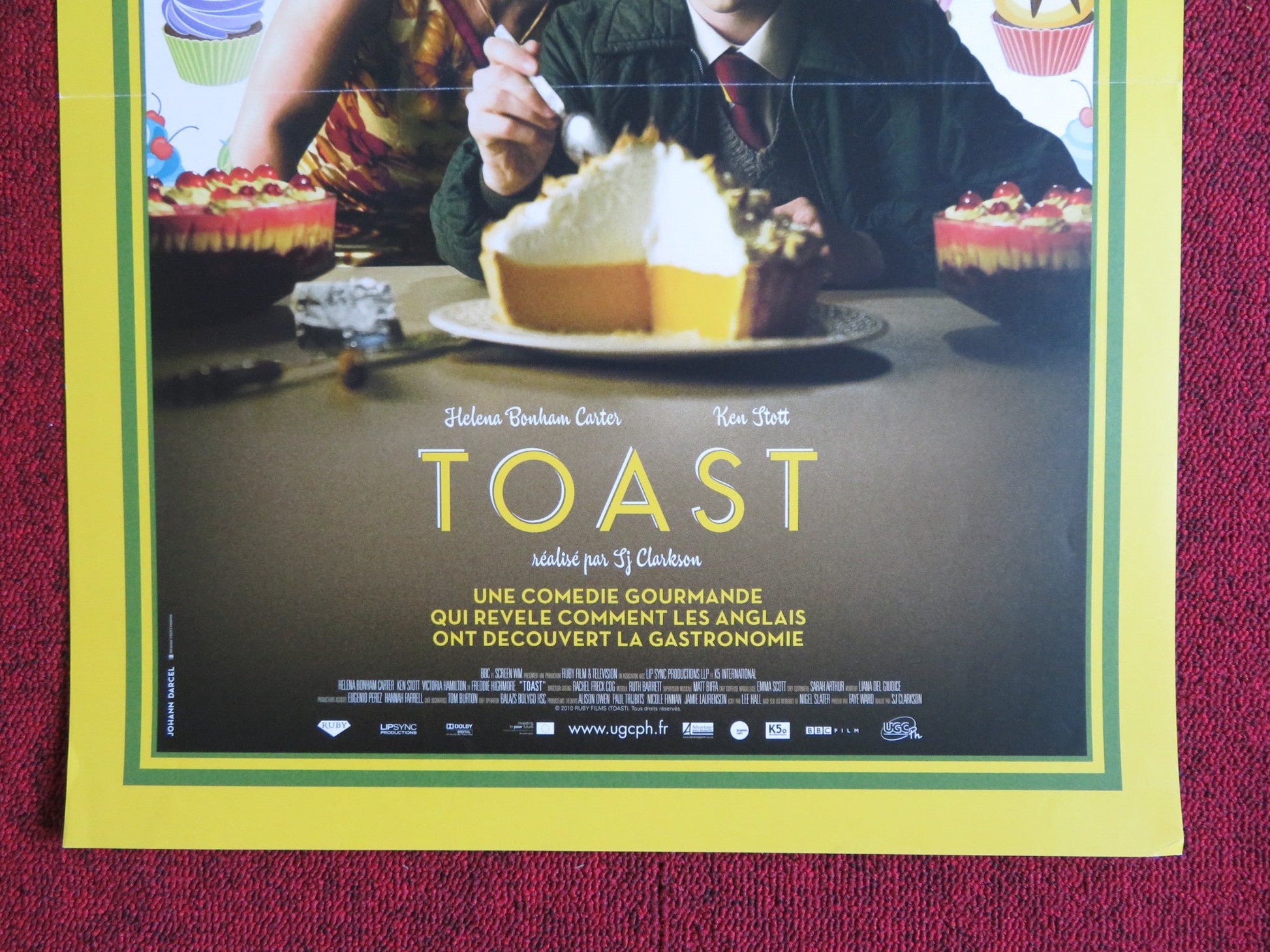 TOAST FRENCH (15.5" x 21") POSTER HELENA BONHAM CARTER KEN SCOTT 2010 Rendezvous Cinema Movie posters
