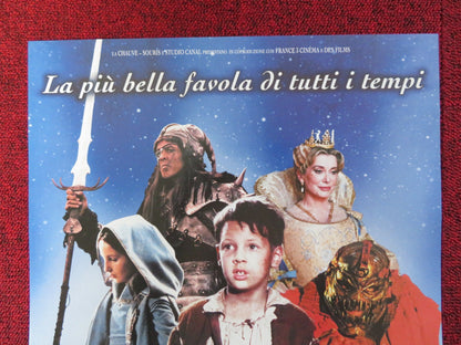 TOM THUMB ITALIAN LOCANDINA POSTER NILS HUGON CATHERINE DENEUVE 2001 Rendezvous Cinema Movie posters