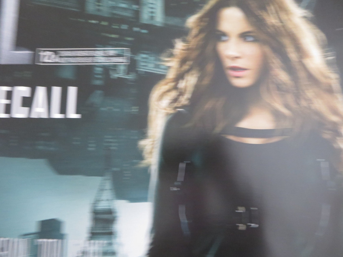 TOTAL RECALL UK QUAD (30"x 40") ROLLED POSTER COLIN FARRELL KATE BECKINSALE 2012 Rendezvous Cinema Movie posters