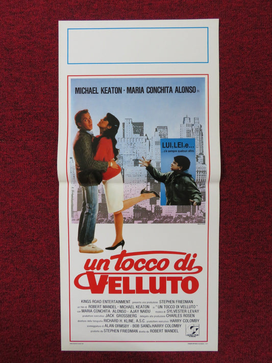 TOUCH AND GO ITALIAN LOCANDINA POSTER MICHAEL KEATON MARIA CONCHITA ALONSO 1986 Rendezvous Cinema Movie posters