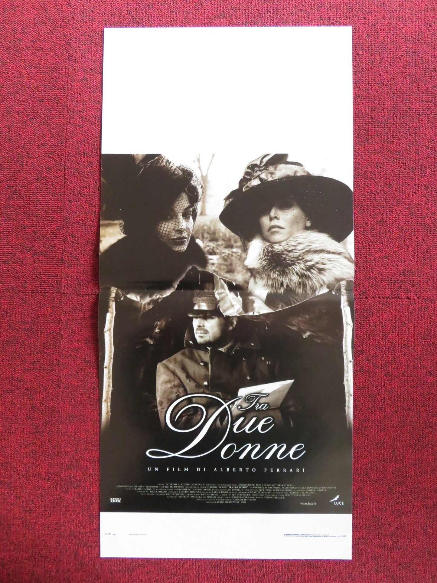 TRA DUE DONNE ITALIAN LOCANDINA POSTER GIANMARCO PIACENTINI A. CASELLA 2001 Rendezvous Cinema Movie posters