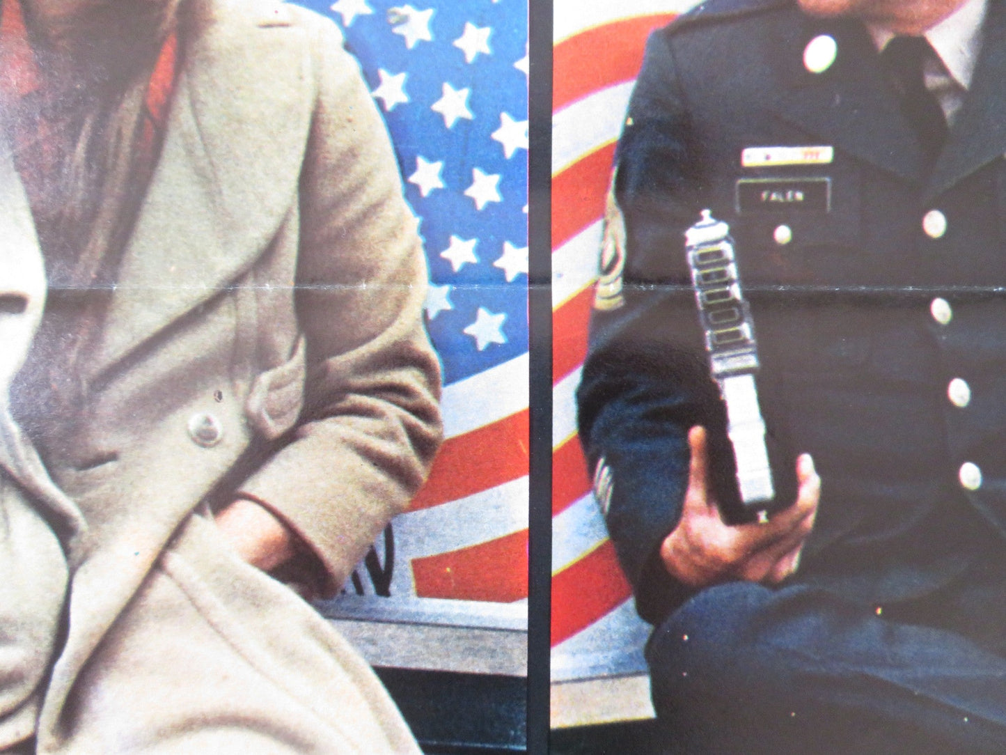 TRACKS ITALIAN LOCANDINA POSTER DENNIS HOPPER TARYN POWER 1976 Rendezvous Cinema Movie posters
