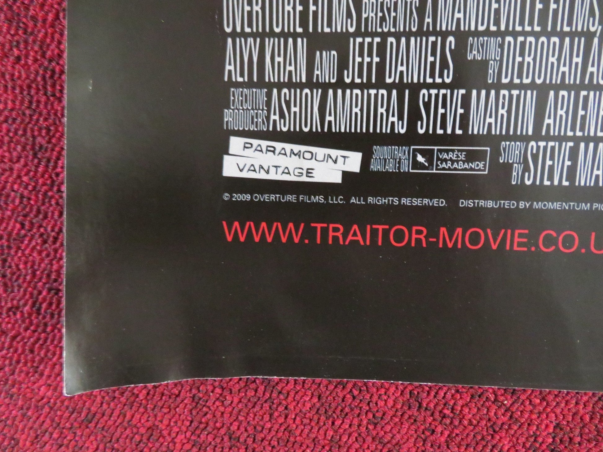 TRAITOR UK QUAD (30"x 40") ROLLED POSTER DON CHEADLE GUY PEARCE 2008 Rendezvous Cinema Movie posters