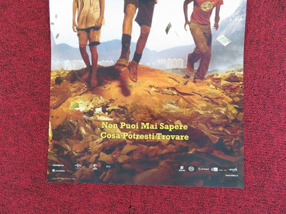 TRASH ITALIAN LOCANDINA (26.5"x12.5") POSTER MARTIN SHEEN 2014 - Rendezvous Cinema