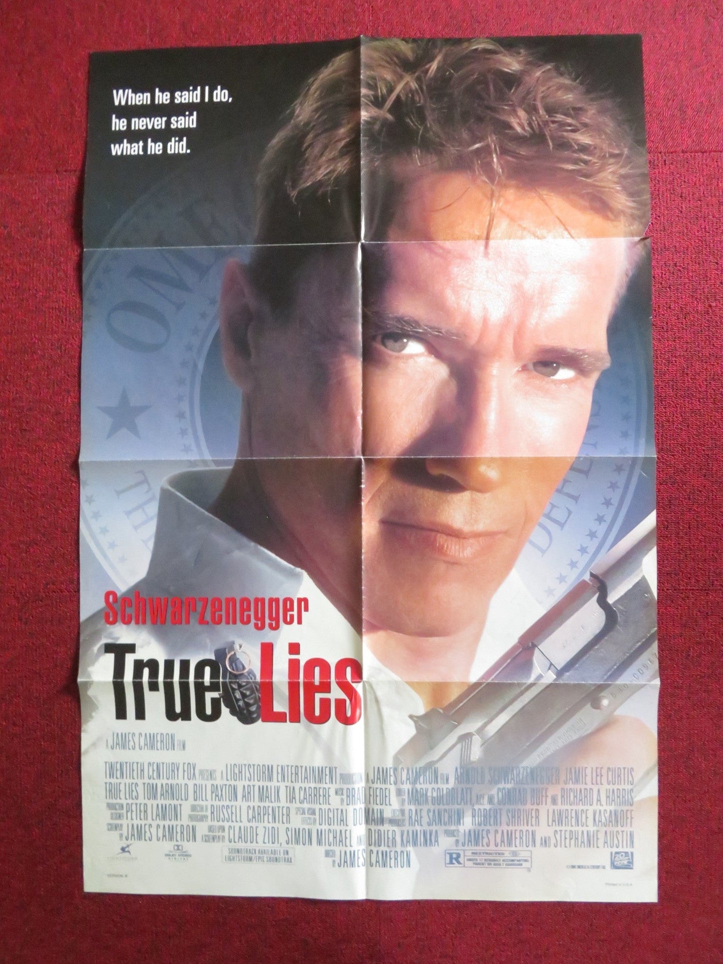 TRUE LIES - VERSION B FOLDED US ONE SHEET POSTER ARNOLD SCHWARZENEGGER 1994 Rendezvous Cinema Movie posters