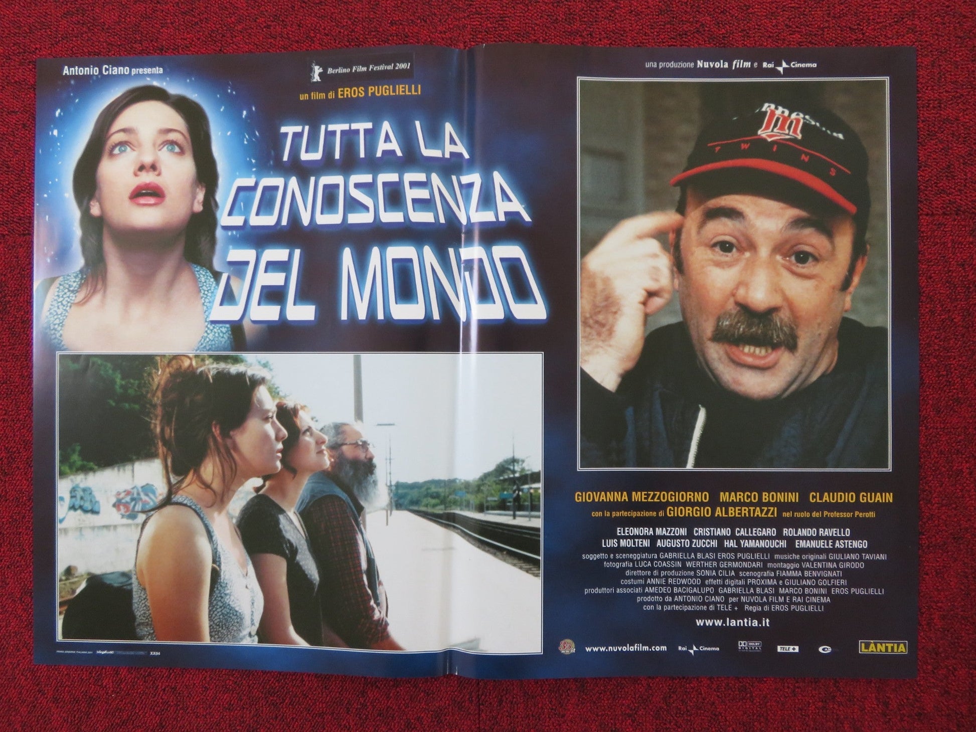 TUTTA LA CONOSCENZA DEL MONDO - A ITALIAN FOTOBUSTA POSTER MEZZOGIORNO 2001 Rendezvous Cinema Movie posters